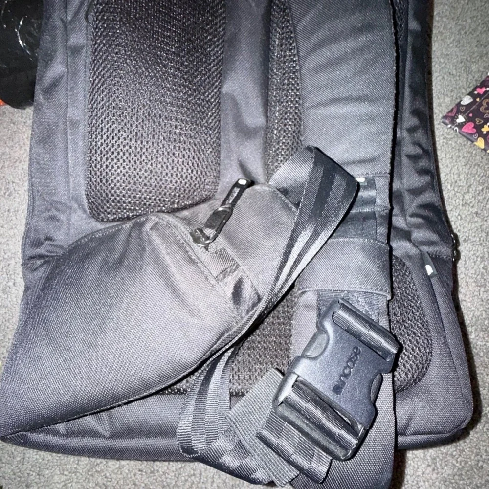 Incase Compass Backpack & Targus Grid 12